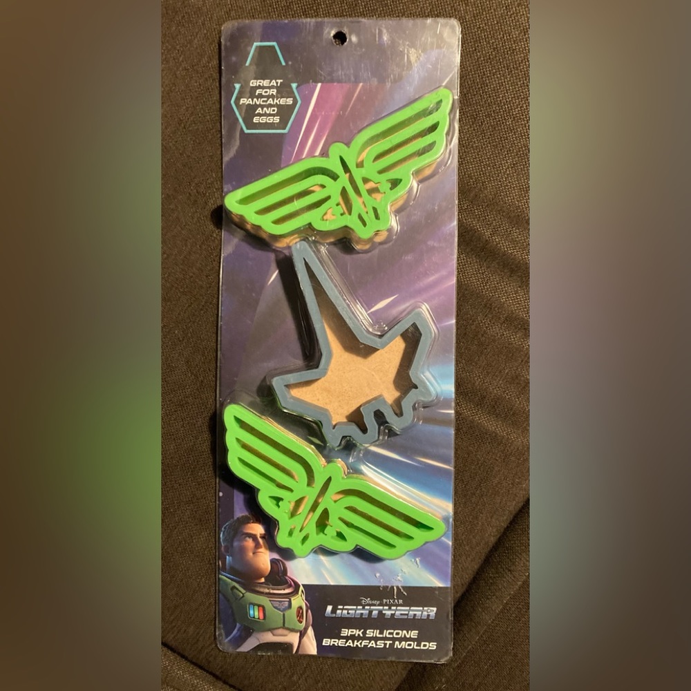 Disney NWT Pixar Lightyear 3-Pack Silicone Breakfast mold-good for pancakes